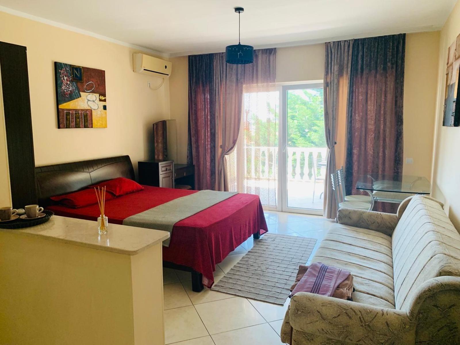 Imperia Apartment บาร์ ภายนอก รูปภาพ