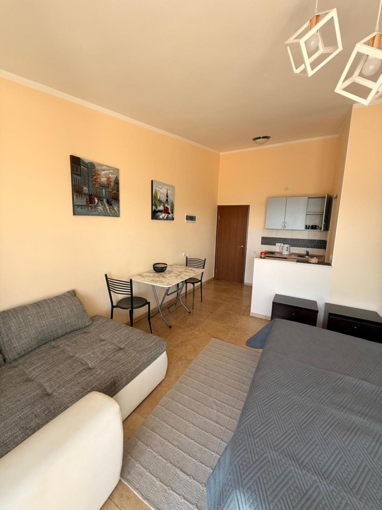 Imperia Apartment บาร์ ภายนอก รูปภาพ