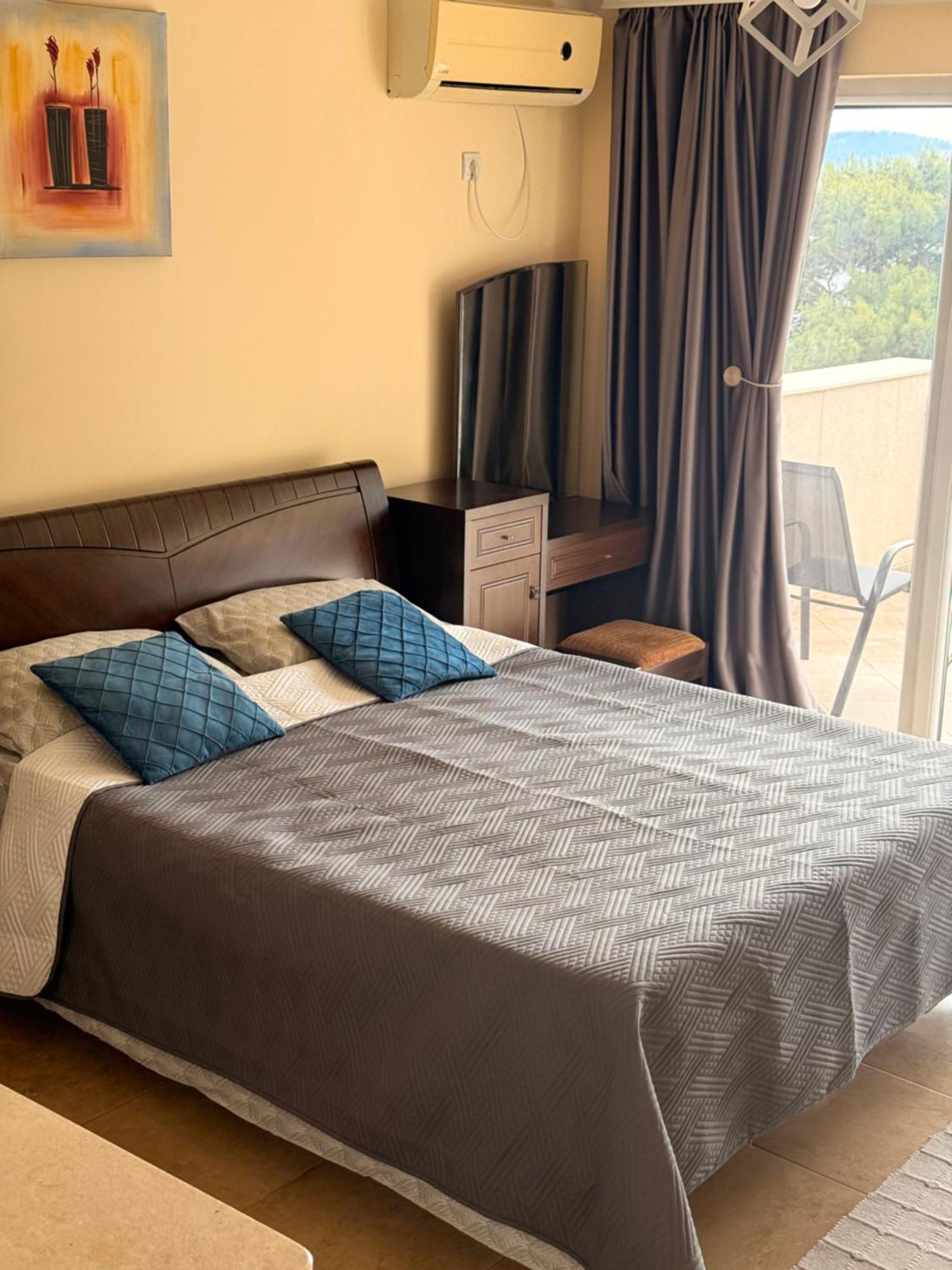 Imperia Apartment บาร์ ภายนอก รูปภาพ