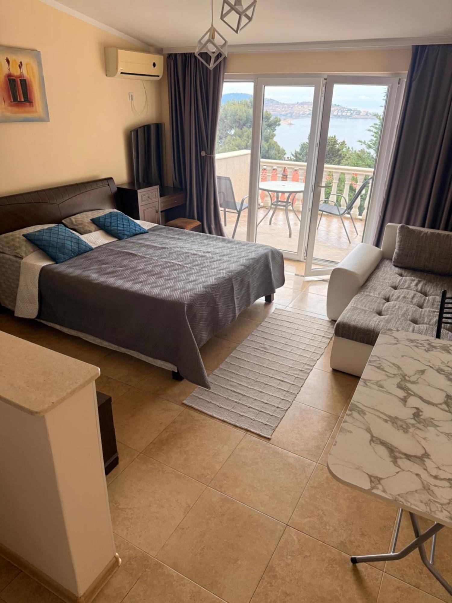 Imperia Apartment บาร์ ภายนอก รูปภาพ